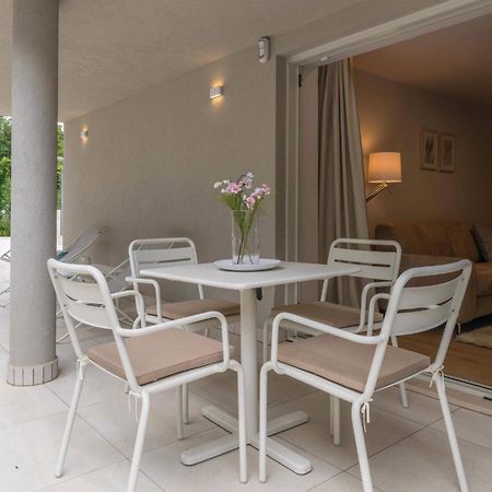 Awesome apartment in Plomin with 1 Bedrooms, WiFi&Outdoor swimming pool Buitenkant foto