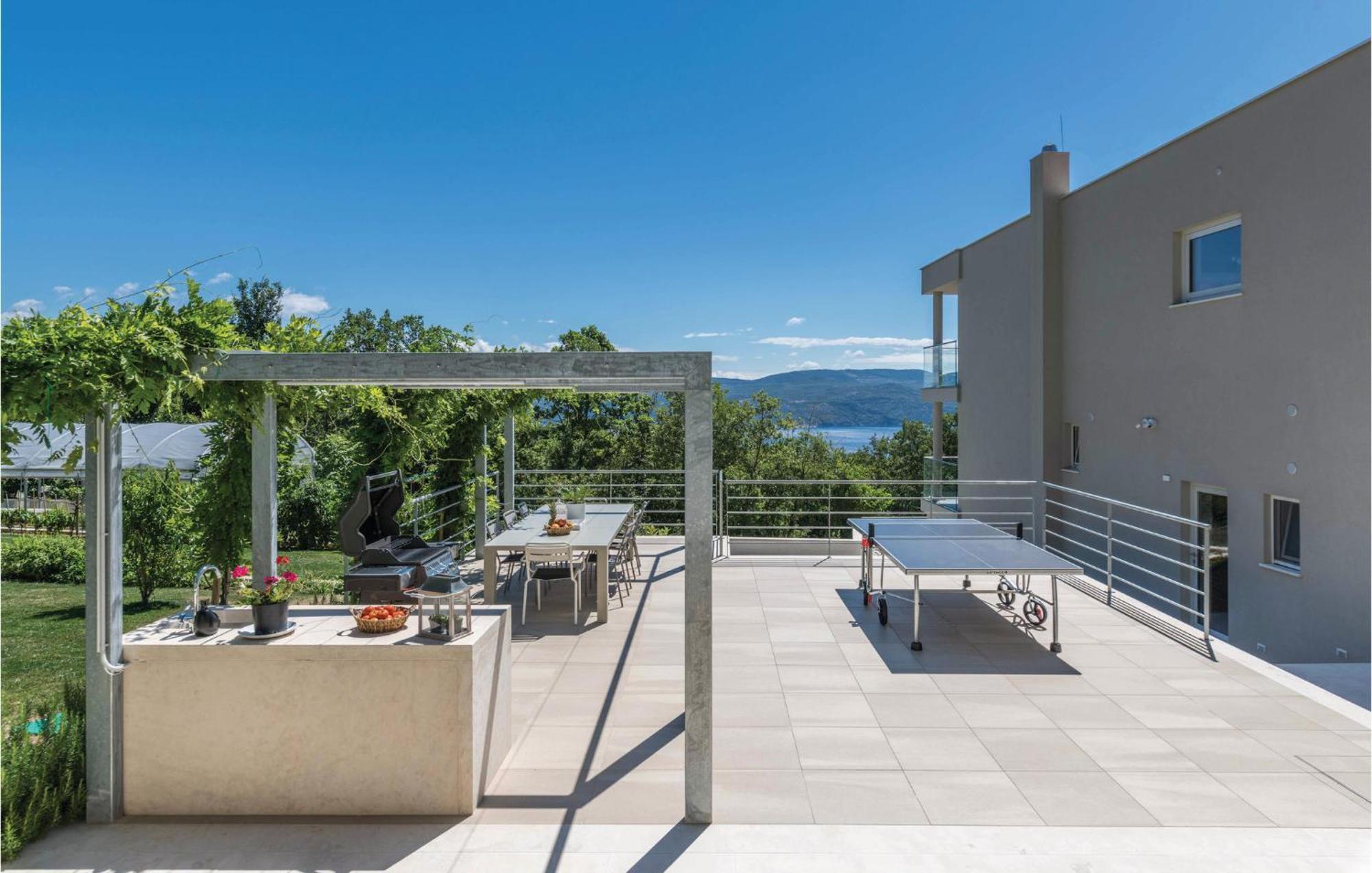 Awesome apartment in Plomin with 1 Bedrooms, WiFi&Outdoor swimming pool Buitenkant foto