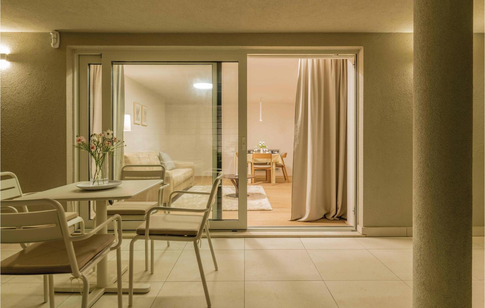 Awesome apartment in Plomin with 1 Bedrooms, WiFi&Outdoor swimming pool Buitenkant foto