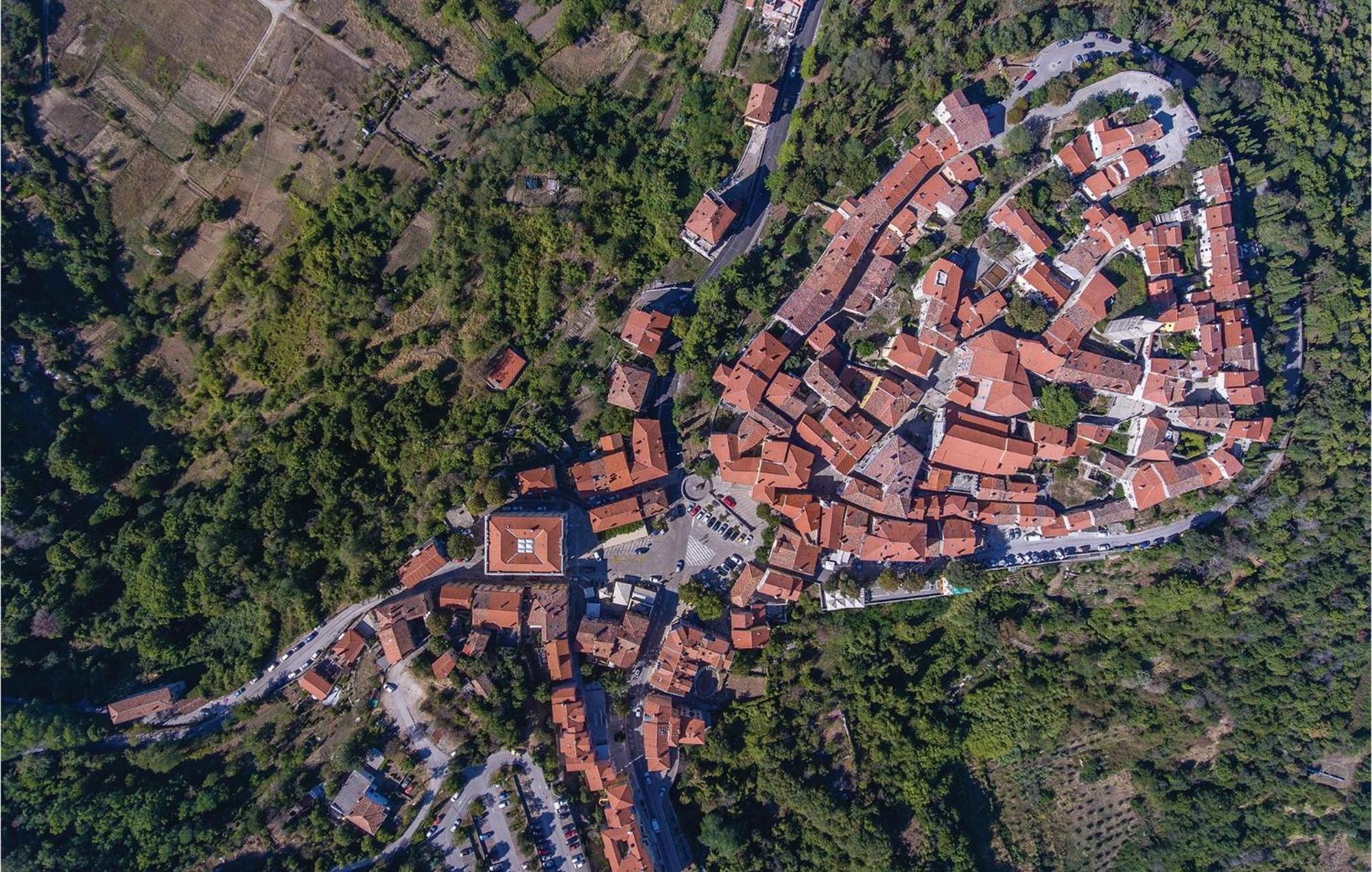 Awesome apartment in Plomin with 1 Bedrooms, WiFi&Outdoor swimming pool Buitenkant foto