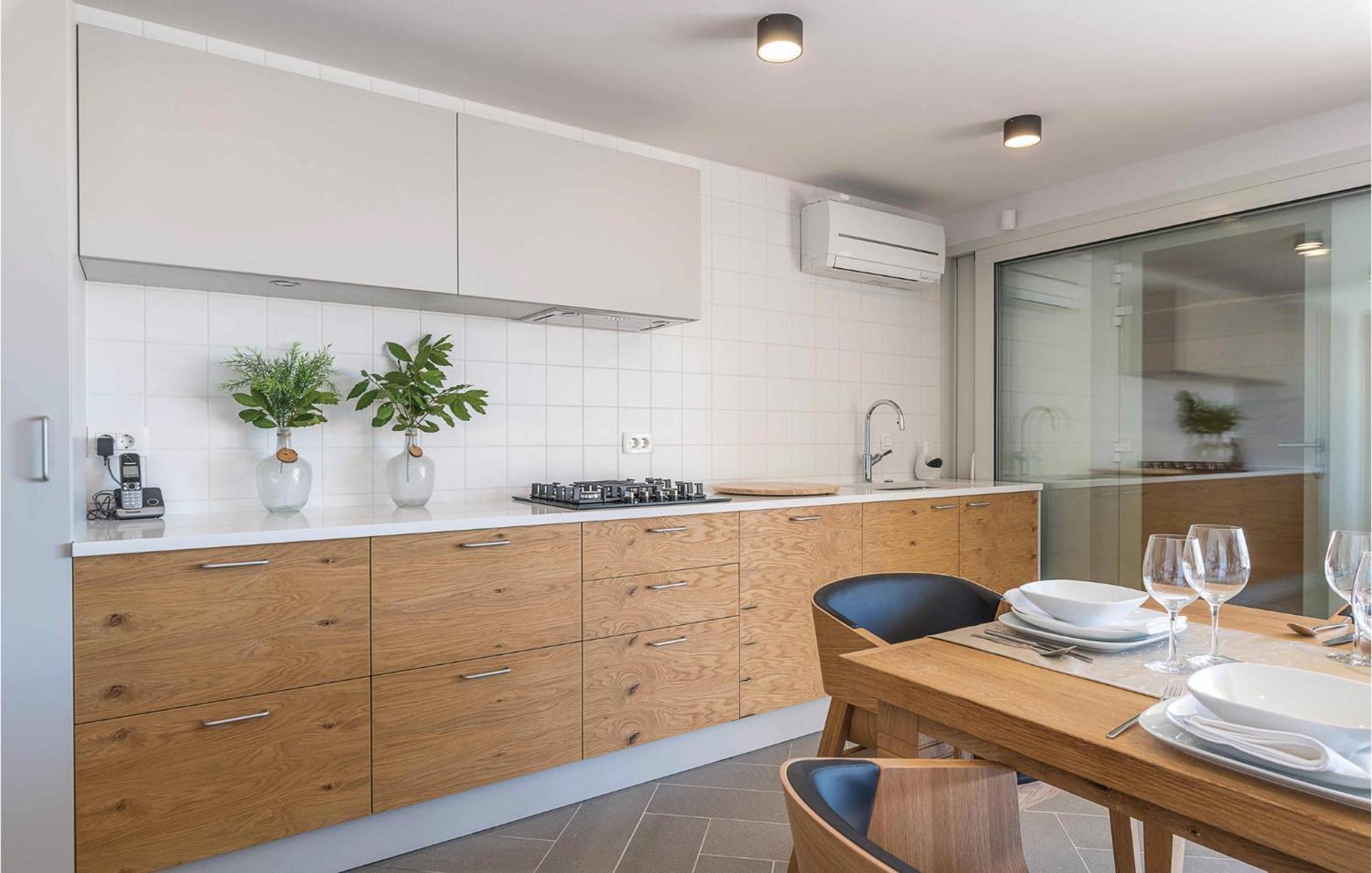 Awesome apartment in Plomin with 1 Bedrooms, WiFi&Outdoor swimming pool Buitenkant foto